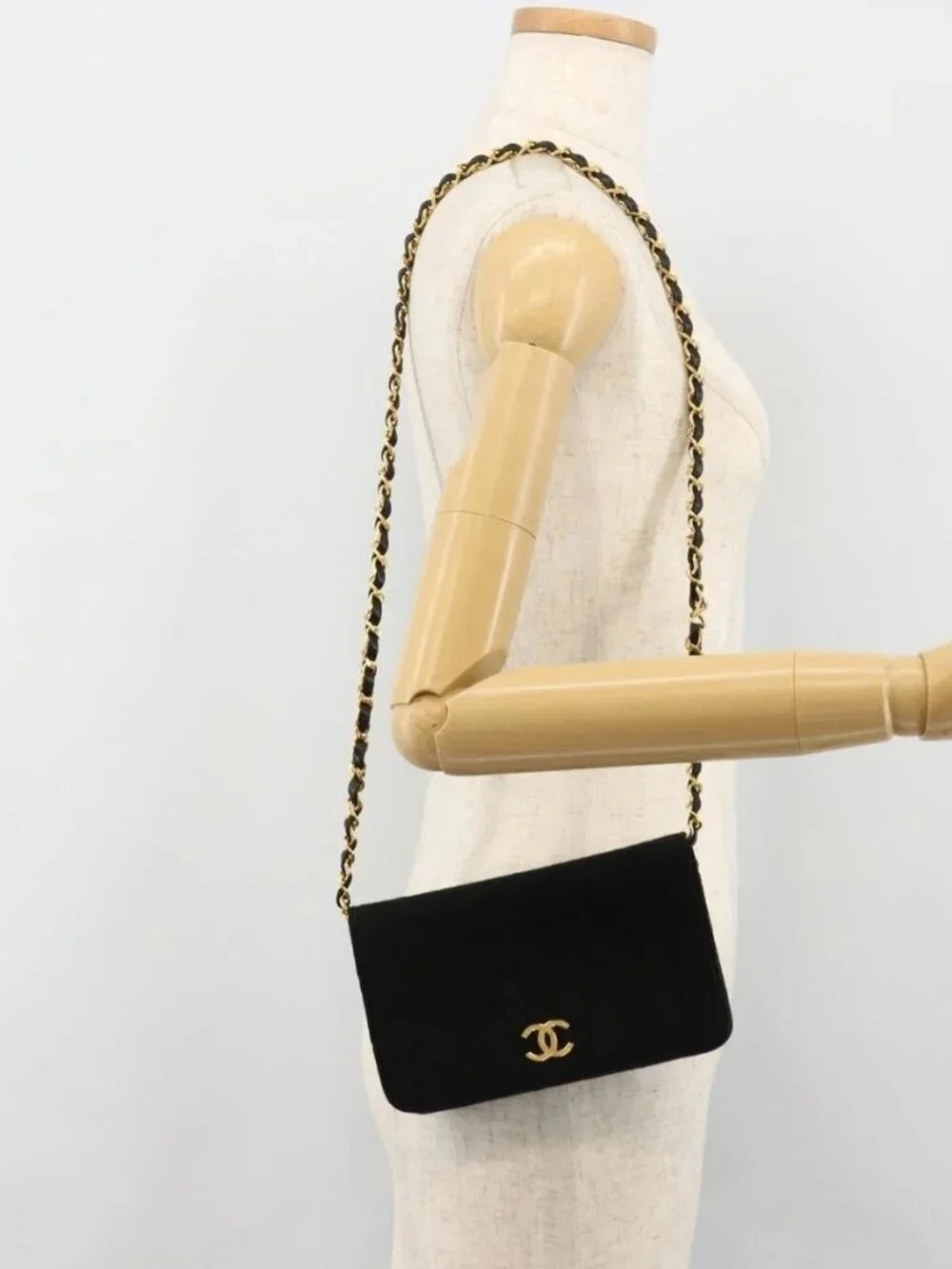 CHANEL Matelasse Chain Shoulder Bag Cotton Black Gold CC Auth 184947
